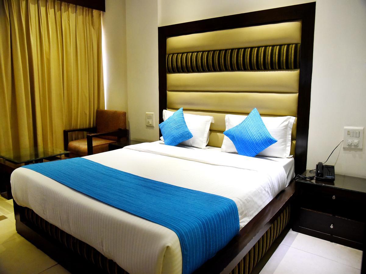 Landmark Hotel Chandigarh Luaran gambar